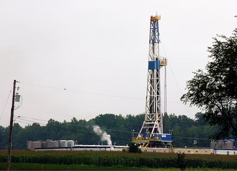 Borehole drilling and well installation project